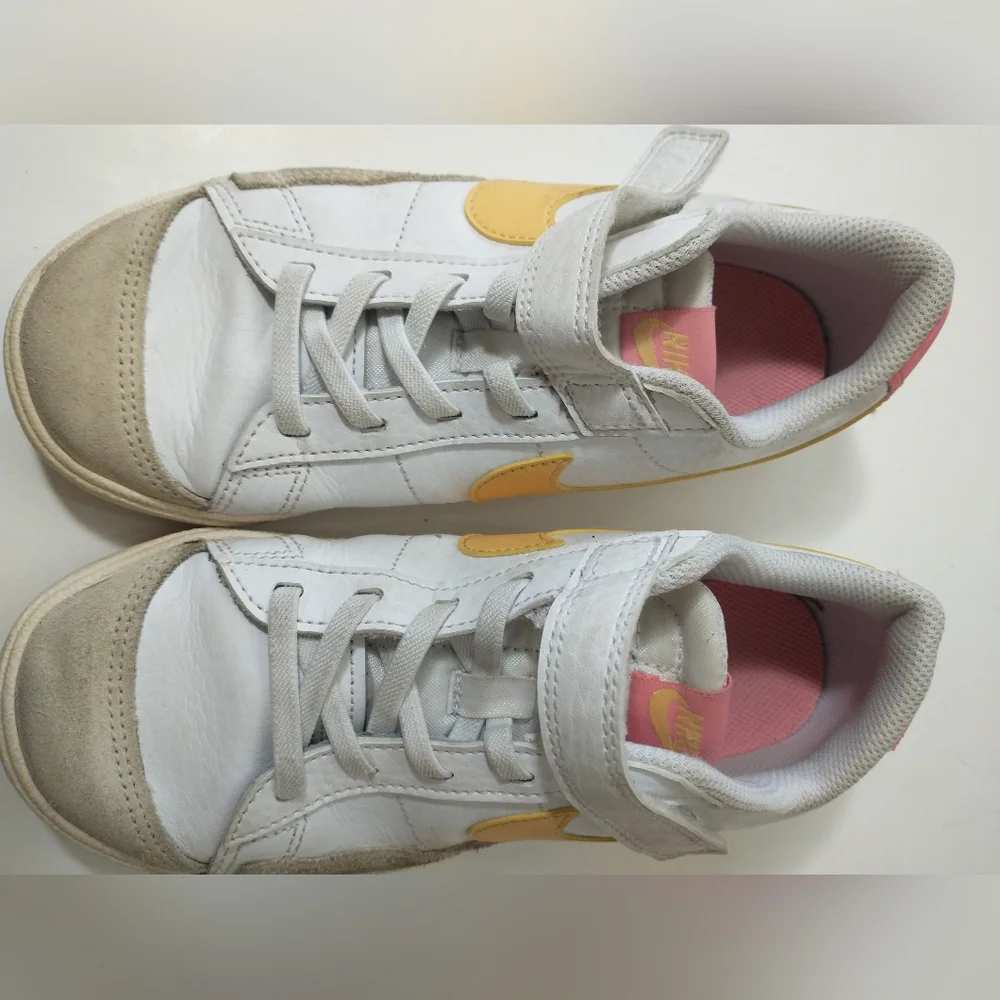 Nike Blazer Low '77 Vintage‎ Sneaker, White,Yellow And Pink, Size 2Y